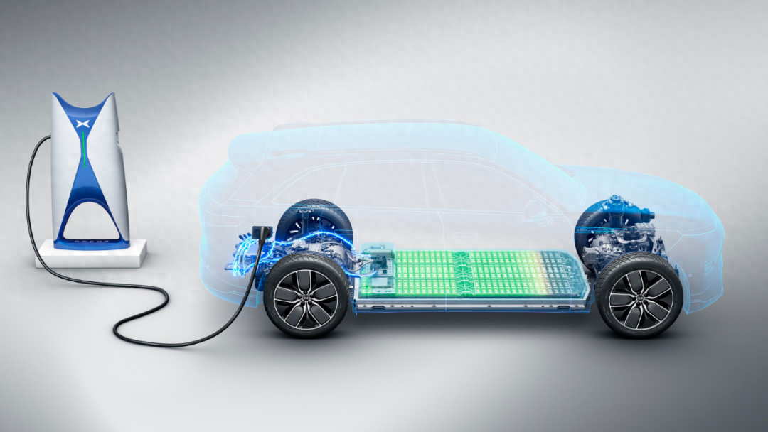 800V很先进？比亚迪8年前就有了......