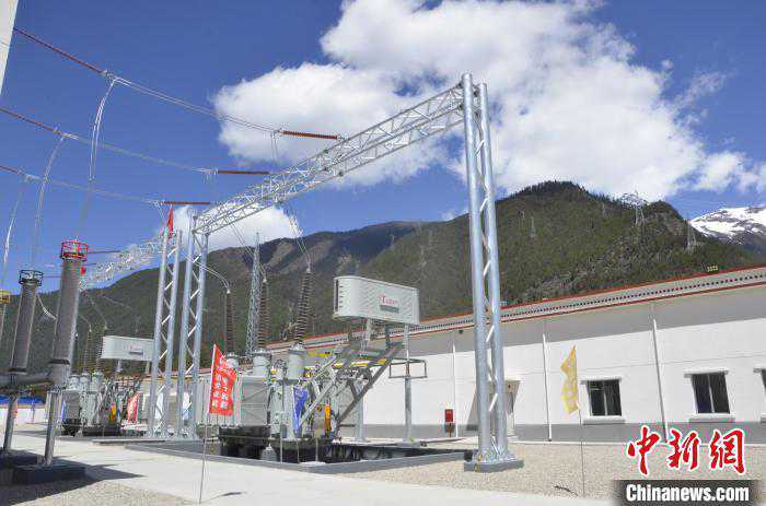 西藏拉林铁路首座牵引变电所通过验收