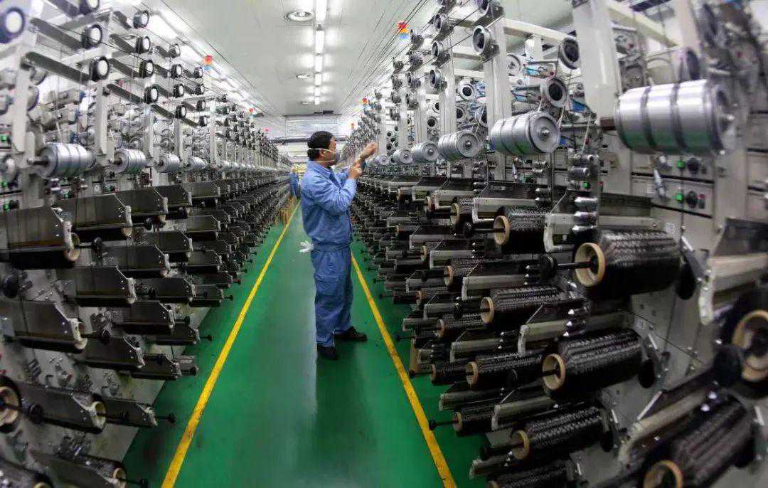 国内首家！上海石化掌握大丝束碳纤维生产技术