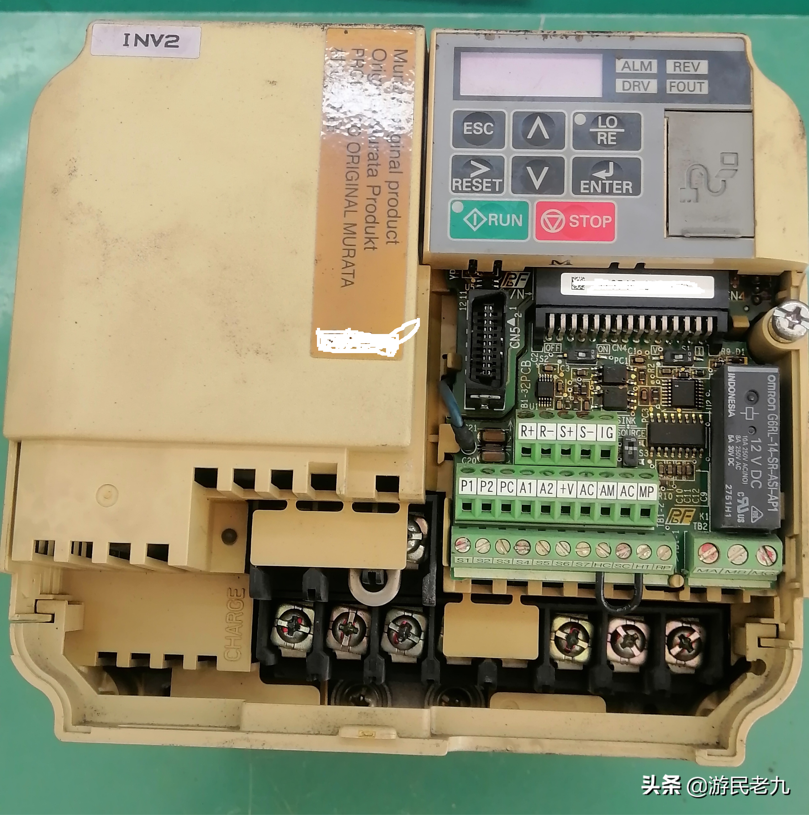 变频器维修日记 5:安川T1000V 5.5KW 故障：面板不亮