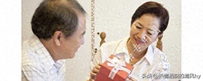 “吃鸡”玩家连续问3次，什么是人机？客服给出了3个一样的答案！