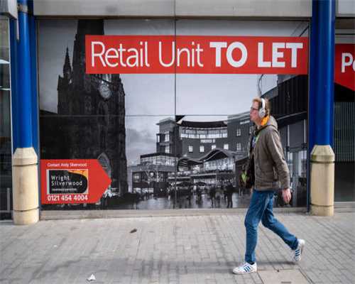 辽宁船只翻扣致 9 人失联，网友热议，官方辟谣：非遭日船撞击