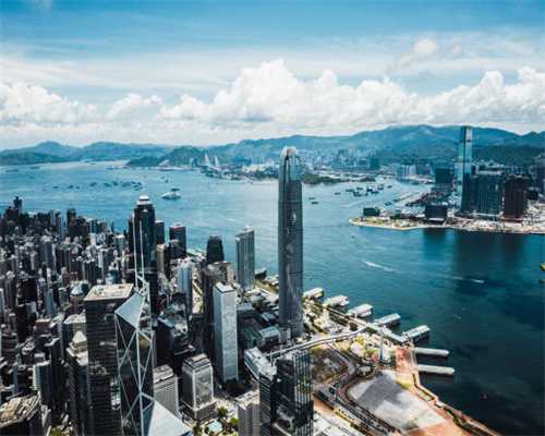 海上撞击事故牵出“幽灵船”真相，团伙走私数百吨驴肉猪蹄获刑